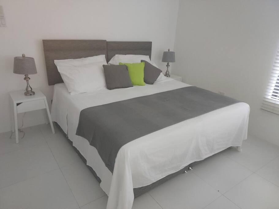 The Willow Apartment Ocho Rios Eksteriør bilde